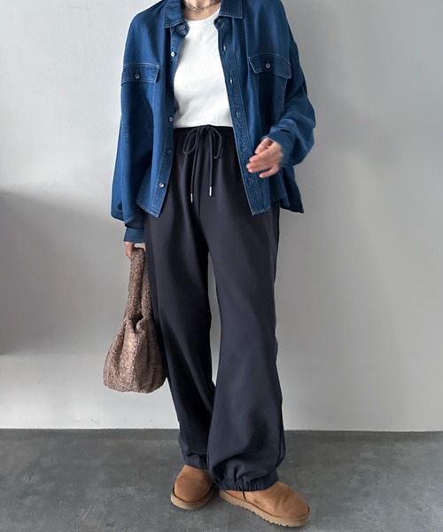 Doux archives（ドゥアルシーヴ）の「カーブスウェットパンツ（スウェットパンツ・レディース・グレー/ブラウン/ネイビー・38）」の3枚目の写真