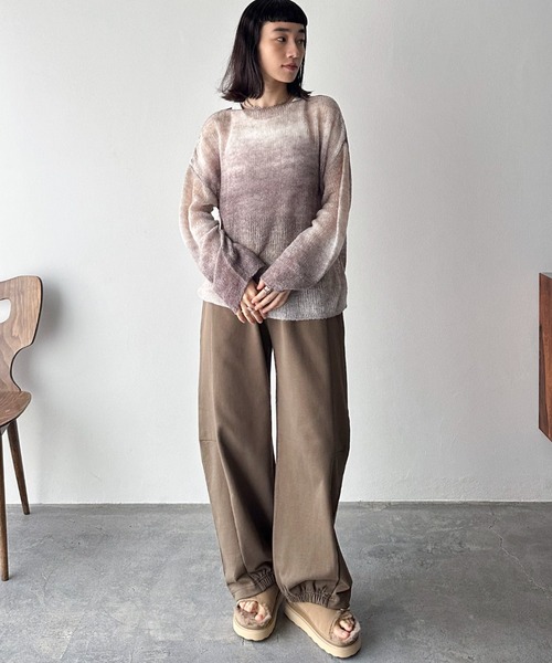 Doux archives（ドゥアルシーヴ）の「カーブスウェットパンツ（スウェットパンツ・レディース・グレー/ブラウン/ネイビー・38）」の4枚目の写真