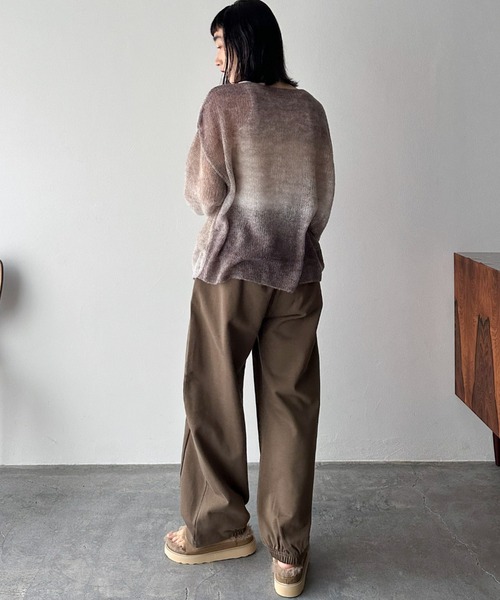 Doux archives（ドゥアルシーヴ）の「カーブスウェットパンツ（スウェットパンツ・レディース・グレー/ブラウン/ネイビー・38）」の5枚目の写真