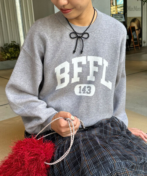 CIAOPANIC(チャオパニック)の「カレッジロゴスウェットライクニットプルオーバー(ニット/セーター・レディース・ネイビー/グレー/レッド/アイボリー・ONE SIZE)」の13枚目の写真