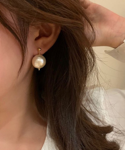 Lace Ladies(レースレディース)の「パール モチーフ バラエティ デザイン ピアス(ピアス(両耳用)・レディース・ゴールド系5/シルバー系3/ゴールド系2/ゴールド系4/シルバー系1/ゴールド系1/ゴールド系3・FREE)」の12枚目の写真