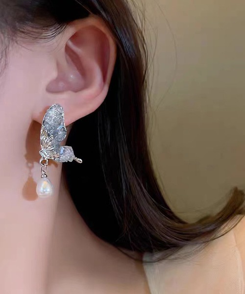 Lace Ladies(レースレディース)の「パール モチーフ バラエティ デザイン ピアス(ピアス(両耳用)・レディース・ゴールド系5/シルバー系3/ゴールド系2/ゴールド系4/シルバー系1/ゴールド系1/ゴールド系3・FREE)」の20枚目の写真