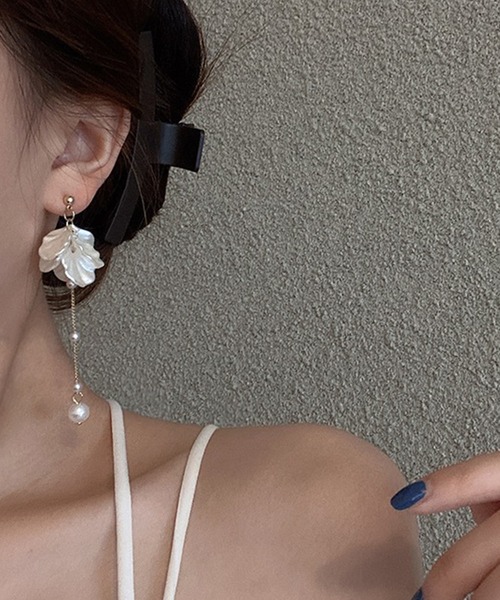 Lace Ladies(レースレディース)の「パール モチーフ バラエティ デザイン ピアス(ピアス(両耳用)・レディース・ゴールド系5/シルバー系3/ゴールド系2/ゴールド系4/シルバー系1/ゴールド系1/ゴールド系3・FREE)」の18枚目の写真