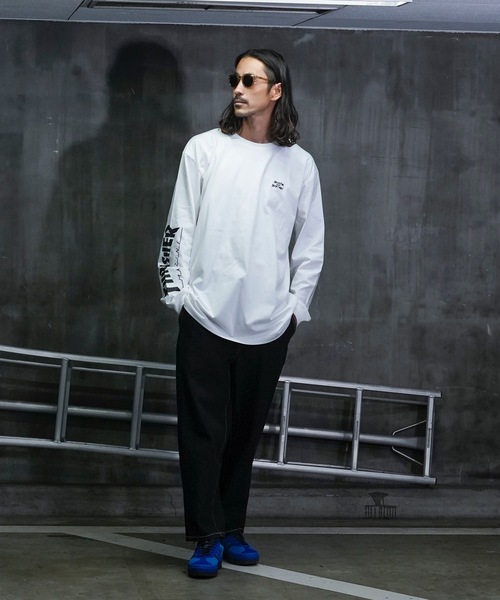 THRASHER(スラッシャー)の「THRASHERSKATE AND DESTROY emb L/S T-SHIRTS/スラッシャーリラックスシルエットブランドロゴスリーブプリント長袖Tシャツ(Tシャツ/カットソー・メンズ・ブラック/ホワイト・LARGE/MEDIUM/XX-LARGE/X-LARGE)」の4枚目の写真