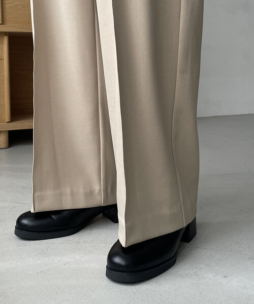 CAPRICIEUX LE'MAGE(カプリシューレマージュ)の「【低身長サイズあり】サイドベルトストレートパンツ(その他パンツ・レディース・ブラック/ベージュ/ホワイト系その他・38/36/PS)」の4枚目の写真