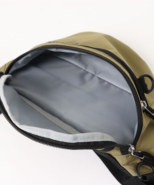 Dickies（ディッキーズ）の「【Dickies】TEXT LOGO WAISTBAG / ディッキーズ テキストロゴ ウエストバッグ（ボディバッグ/ウエストポーチ・メンズ・チャコール/グレー/ライトブラウン/ブラック・FREE）」の10枚目の写真