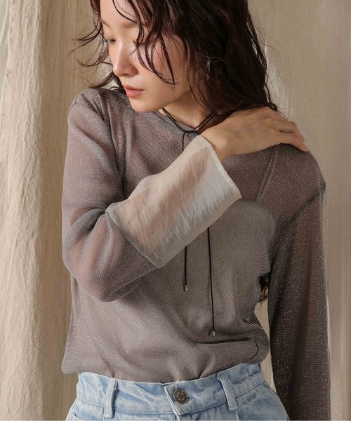 en CAnAF（エンカナフ）の「袖シアーラメ ベーシックカットソー トップス（Tシャツ/カットソー・レディース・チャコールグレー/ブラック/ベージュ・フリー）」の3枚目の写真