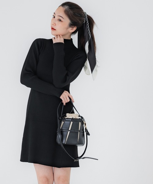 coca（coca）（コカ）の「とろみスカーフ（バンダナ/スカーフ・レディース・ブラック/アイボリー・ONE SIZE）」の6枚目の写真