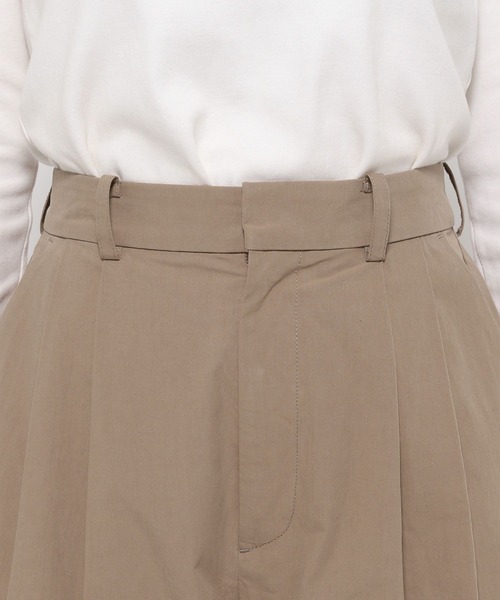 LOWRYS FARM（ローリーズファーム）の「タックボリュームカーブパンツ 287446（スラックス・レディース・アイボリー/ブラウン/ブラック・MEDIUM/LARGE）」の21枚目の写真