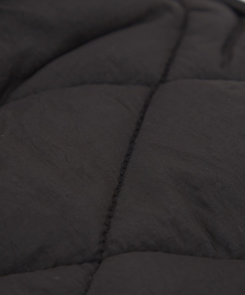 an meets zakka(アンミツザッカ)の「an meets zakka ダイヤキルティングパディングナイロンショルダーバッグ / 肩掛け バナナ バック カバン 鞄 レディース メンズ ユニセックス(ショルダーバッグ・レディース・ベージュ/アイボリー/ブラック・ONESIZE)」の14枚目の写真