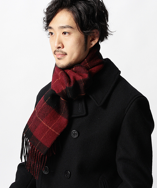 BEAMS（ビームス）の「BEAMS / バッファローチェック リバーシブル マフラー（マフラー・メンズ・グレー/ネイビー/レッド・ONE SIZE）」の3枚目の写真