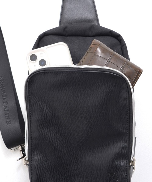 Arnold Palmer（アーノルドパーマー）の「メランジオックス パネル ボディバッグ（ボディバッグ/ウエストポーチ・メンズ・ブラック/チャコールグレー/グレー・F）」の14枚目の写真