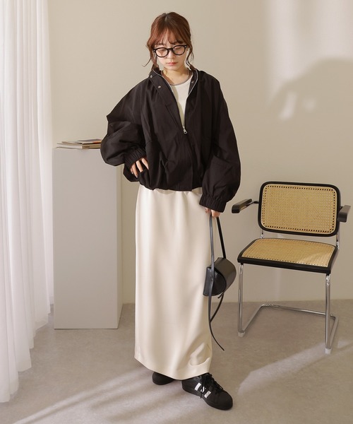 LAULEN(ローレン)の「stand collar gather blouson /スタンドカラー 比翼 ボリュームスリーブ ギャザー ブルゾン(ブルゾン・レディース・アイボリー/ブラック・FREE)」の8枚目の写真
