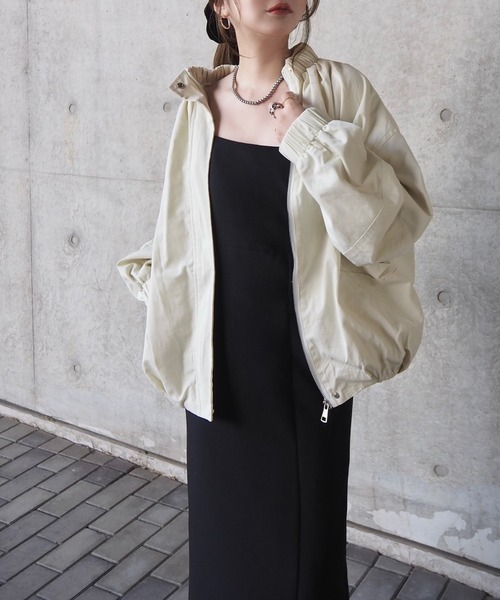 LAULEN(ローレン)の「stand collar gather blouson /スタンドカラー 比翼 ボリュームスリーブ ギャザー ブルゾン(ブルゾン・レディース・アイボリー/ブラック・FREE)」の13枚目の写真