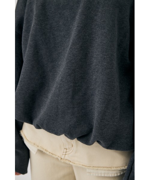 MOUSSY（マウジー）の「OFF SHOULDER スウェット（スウェット・レディース・チャコールグレー/ホワイト・FREE）」の12枚目の写真