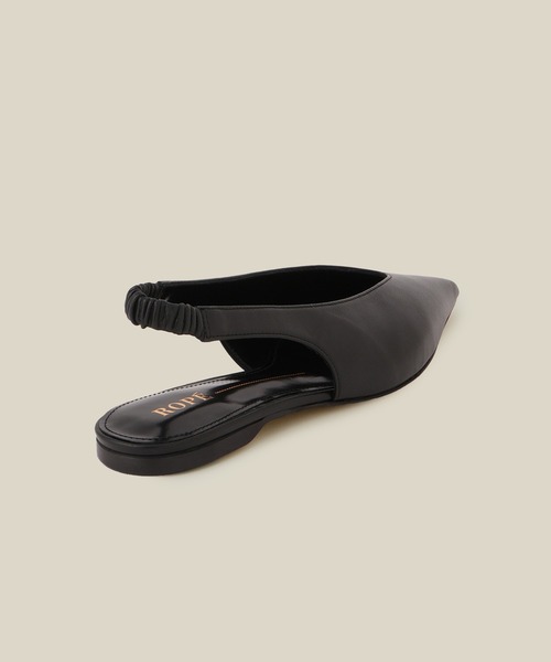 ROPE'（ロペ）の「ポインテッドVカットパンプス（パンプス・レディース・ブラック/シルバー・36.5/37/37.5/36）」の7枚目の写真