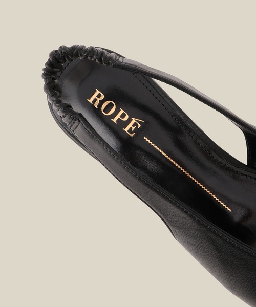 ROPE'（ロペ）の「ポインテッドVカットパンプス（パンプス・レディース・ブラック/シルバー・36.5/37/37.5/36）」の10枚目の写真