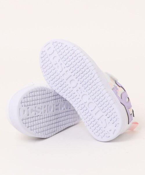 DC SHOES（ディーシーシューズ）の「DC SHOES ディーシーシューズ COURT GRAFFIK LITE EV【軽量】キッズスニーカー(ユースコートグラフィックライトEV) DK251601（スニーカー・キッズ・ホワイト×パープル/ホワイト系その他・19.0cm/20.0cm/21.0cm/22.0cm/18.0cm）」の4枚目の写真