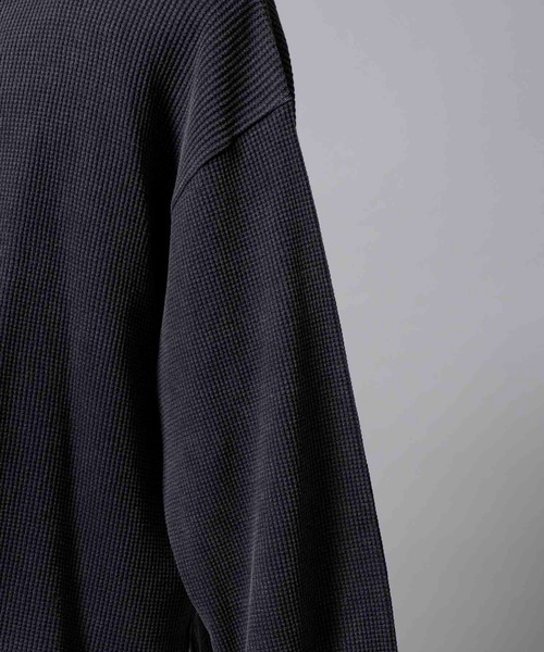 MAISON SPECIAL(メゾンスペシャル)の「《UNISEX》Prime-Over Waffle Long Sleeve T-Shirt/プライムオーバーワッフルロングスリーブTシャツ【MAISON SPECIAL/メゾンスペシャル】(Tシャツ/カットソー・メンズ・オフホワイト/パープル/ブラック・1/2)」の10枚目の写真