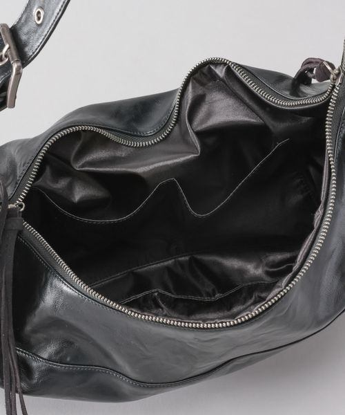 JEANASIS(ジーナシス)の「フリンジホーボーショルダー/322607(ショルダーバッグ・レディース・ブラック/ベージュ・FREE)」の17枚目の写真