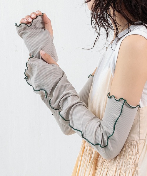 emesuelee(エメスーリー)の「冷感リブメロウ UVアームカバー 60cm(アームカバー・レディース・グレー系1/ライトグレー/ブラック/ブルー/アイボリー/グレー系2/チャコールグレー/ブラック系1/グレー系4/グレー系3/ホワイト系2/ホワイト系1/ブラック系3・フリー)」の12枚目の写真