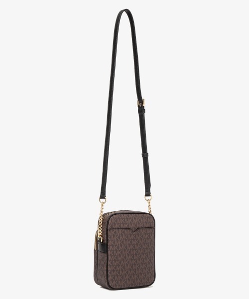 MICHAEL KORS（マイケルコース）の「TOKYO JET SET TRAVEL チェーン クロスボディ ミディアム - MKシグネチャー（ショルダーバッグ・レディース・ブラウン・FREE）」の6枚目の写真