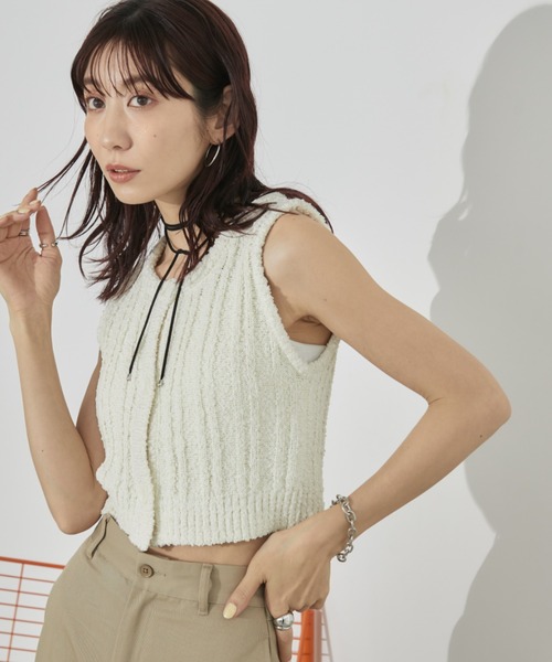 Auntie Rosa Holiday(アンティローザホリデー)の「スラブヤーンショートニットベスト(ベスト・レディース・ネイビー/ブラック/アイボリー・FREE)」の14枚目の写真