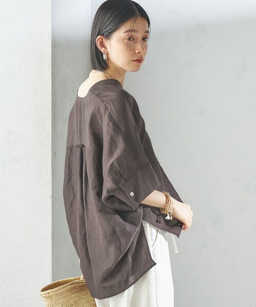 SHIPS(シップス)の「【一部WEB限定】〈手洗い可能〉IMPERIAL LINEN スキッパー ブラウス(シャツ/ブラウス・レディース・ブラウン/ピンク系/ベージュ/ネイビー/オフホワイト・ONE SIZE)」の20枚目の写真