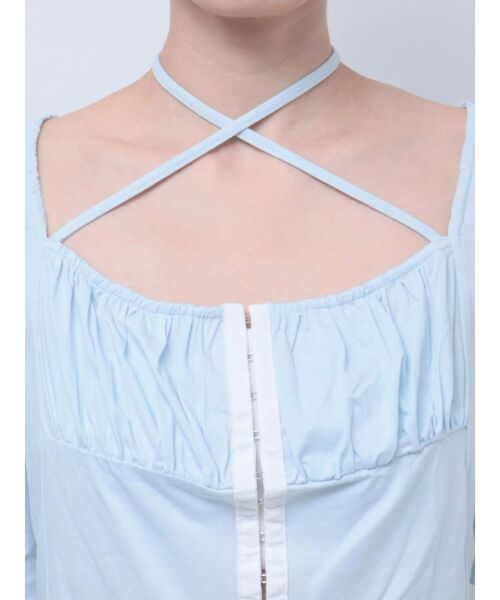 dazzlin(ダズリン)の「フロントホックタイトカットトップス(Tシャツ/カットソー・レディース・オフホワイト/グレー/ブルー/ブラック・FREE)」の10枚目の写真