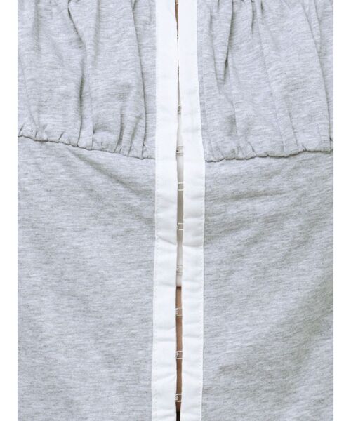 dazzlin(ダズリン)の「フロントホックタイトカットトップス(Tシャツ/カットソー・レディース・オフホワイト/グレー/ブルー/ブラック・FREE)」の16枚目の写真