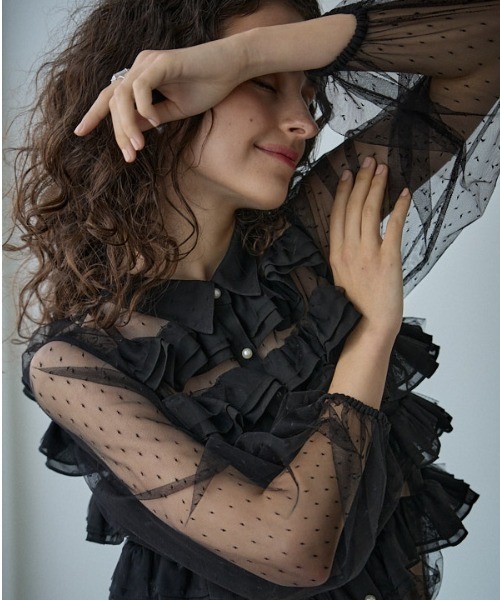 ERADIE(エラディエ)の「Dot tulle border frills blouse ドットチュールボーダーフリルブラウス(シャツ/ブラウス・レディース・アイボリー/ブラック・FREE)」の12枚目の写真