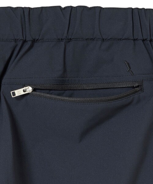 AIGLE(エーグル)の「撥水 ソロテックス ストラップ テーパードパンツ / イージーパンツ(その他パンツ・メンズ・ブラック/グレー・44/40/38/42)」の15枚目の写真