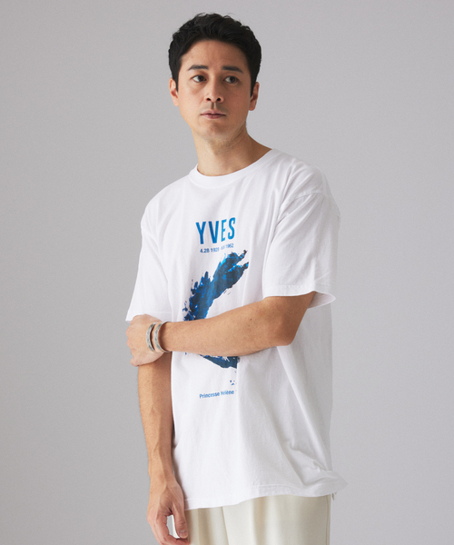 EDIFICE(エディフィス)の「YVES KLEIN(イヴ クライン) 別注 グラフィック プリント Tシャツ(Tシャツ/カットソー・メンズ・ホワイト×ホワイト/ホワイト系その他/ホワイト・LARGE/MEDIUM)」の12枚目の写真