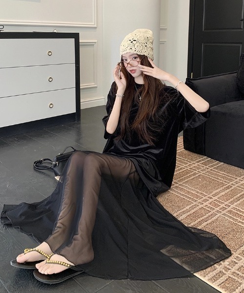 gossip!ロサンゼルス(ゴシップロサンゼルス)の「大人クール抜け感!ベロアオーバー T シャツ+シアーレイヤードロングスカート 2 点セット(セットアップ・レディース・ホワイト/ブラック・FREE)」の19枚目の写真