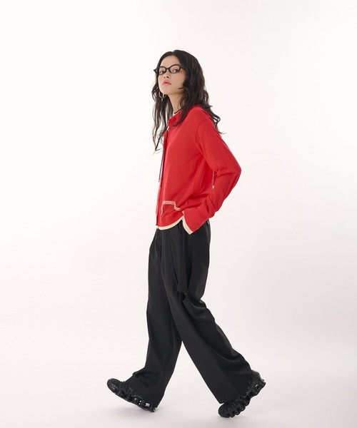 MUHET（ミュエータ）の「layered like sheer knit shirt cardigan / レイヤード風シアーニットシャツカーディガン（カーディガン/ボレロ・レディース・グレー/ブラウン/レッド/ネイビー・FREE）」の7枚目の写真