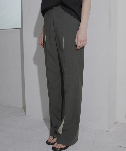 LE CIEL BLEU(ルシェルブルー)の「スリムフレアパンツwシアーディテール / Slim Flare Pant w/Sheer Detail(その他パンツ・レディース・ブラック/カーキ/グレー・38/36/34)」の18枚目の写真
