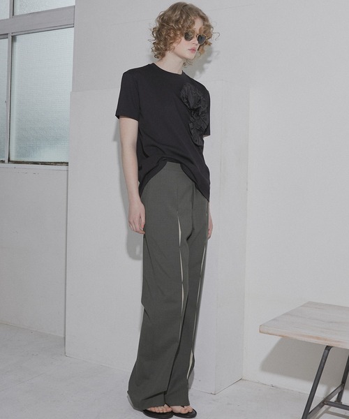 LE CIEL BLEU(ルシェルブルー)の「スリムフレアパンツwシアーディテール / Slim Flare Pant w/Sheer Detail(その他パンツ・レディース・ブラック/カーキ/グレー・38/36/34)」の16枚目の写真