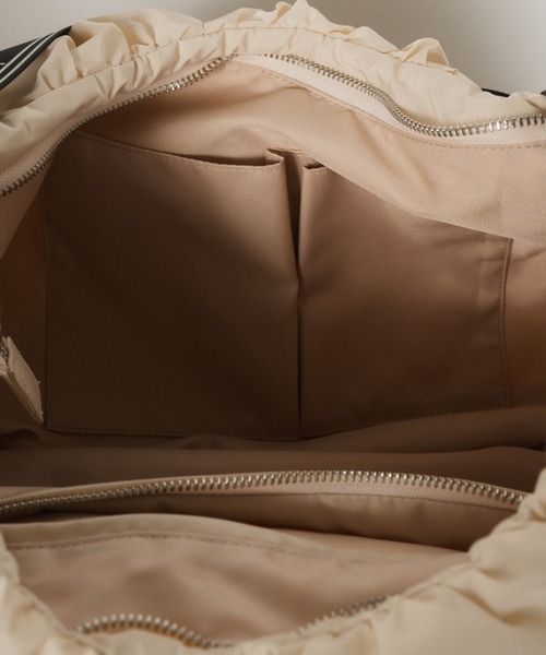 Knuth Marf(クヌースマーフ)の「2way logo belt nylon zip bag(ショルダーバッグ・レディース・オレンジ/アイボリー・ONE SIZE)」の4枚目の写真