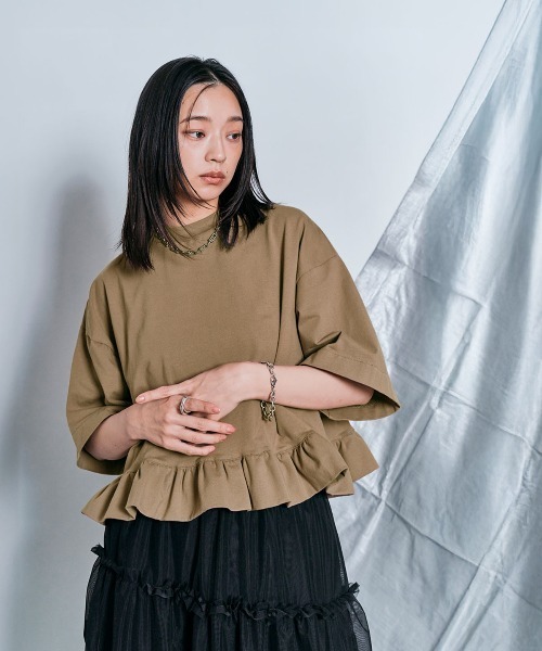 W:Huku(フーク)の「【新色追加】【W:Huku / シルキータッチコットン】ハーフスリーブ フリル ショート Tシャツ / 半袖 ハーフスリーブ / Cotton Half-Sleeve Ruffle T-Shirt(Tシャツ/カットソー・レディース・オフホワイト/ライトブラウン/ブラック/チャコール/グリーン系その他/ブルー・FREE)」の14枚目の写真