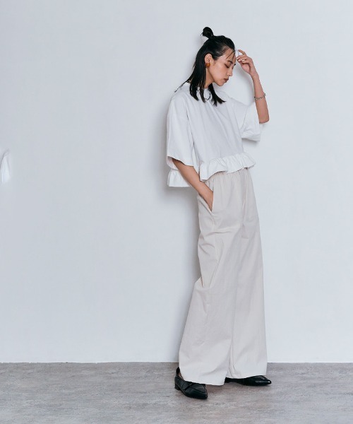 W:Huku(フーク)の「【新色追加】【W:Huku / シルキータッチコットン】ハーフスリーブ フリル ショート Tシャツ / 半袖 ハーフスリーブ / Cotton Half-Sleeve Ruffle T-Shirt(Tシャツ/カットソー・レディース・オフホワイト/ライトブラウン/ブラック/チャコール/グリーン系その他/ブルー・FREE)」の15枚目の写真