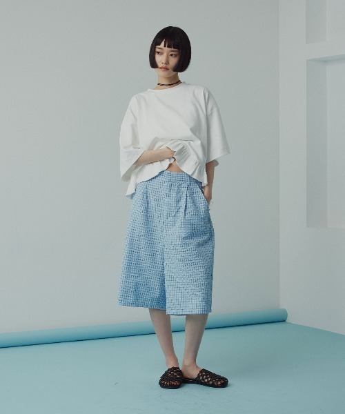 W:Huku(フーク)の「【新色追加】【W:Huku / シルキータッチコットン】ハーフスリーブ フリル ショート Tシャツ / 半袖 ハーフスリーブ / Cotton Half-Sleeve Ruffle T-Shirt(Tシャツ/カットソー・レディース・オフホワイト/ライトブラウン/ブラック/チャコール/グリーン系その他/ブルー・FREE)」の20枚目の写真