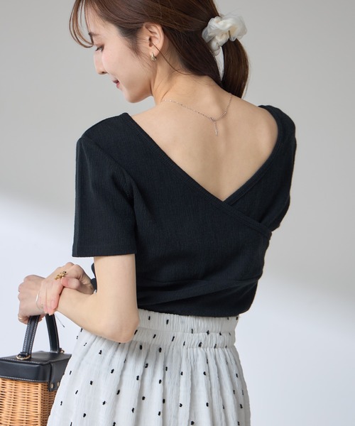 &. NOSTALGIA(アンドドットノスタルジア)の「【ZOZO限定】2WAYカシュクール半袖プルオーバー(Tシャツ/カットソー・レディース・アイボリー/ブラック・M)」の2枚目の写真