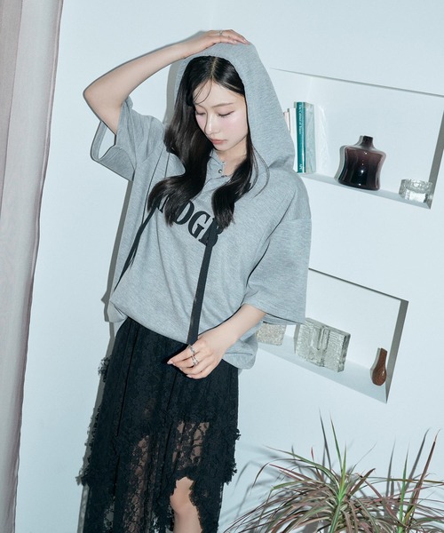 ANDGEEBEE（アンジービー）の「UNISEX ポンチプルパーカー（パーカー・レディース・グレー/ブラック・FREE）」の4枚目の写真