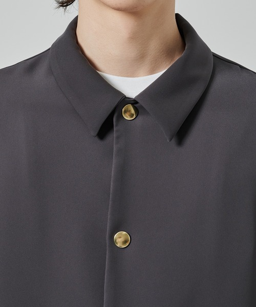 CULLNI(クルニ)の「別注 SHORT SLEEVE COACH JACKET(シャツ/ブラウス・メンズ・ダークグレー/ブラック・1/2)」の13枚目の写真