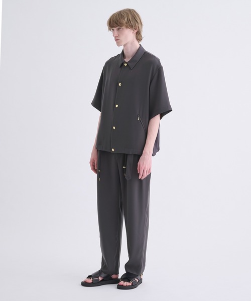 CULLNI(クルニ)の「【CULLNI】別注 SHORT SLEEVE COACH JACKET(シャツ/ブラウス・メンズ・ダークグレー/ブラック・1/2)」の16枚目の写真