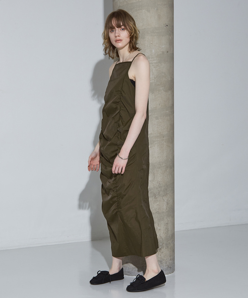 NOMINE（ノミネ）の「ギャザー キャミワンピース（ワンピース・レディース・ブラック/カーキ/オフホワイト・フリー）」の19枚目の写真