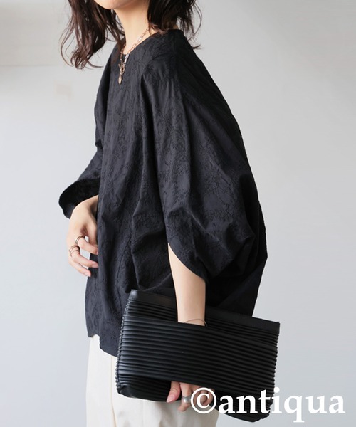 antiqua(アンティカ)の「変形ドルマントップス(Tシャツ/カットソー・レディース・ホワイト/ブラック・ONESIZE)」の11枚目の写真
