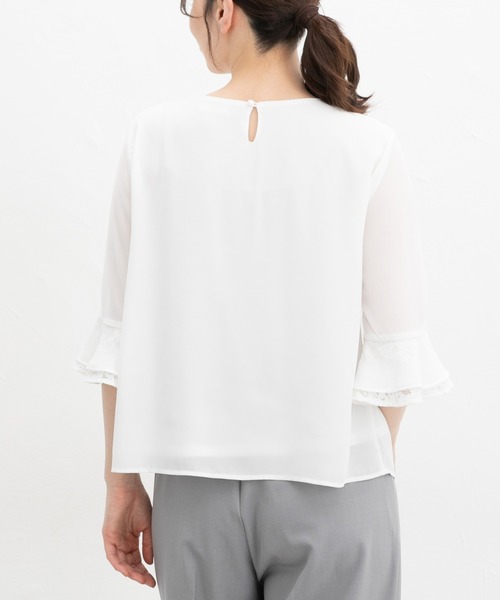 Honeys(ハニーズ)の「6分袖レース使いブラウス(シャツ/ブラウス・レディース・グレイッシュベージュ/ブラック/クリーム/ホワイト/ラベンダー・3L/L/LL/M/S)」の9枚目の写真