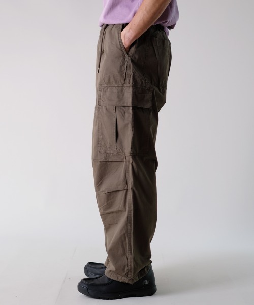 R.(rehacer)(アールドット(レアセル))の「R. : Tack Wide Leg Cotton Pants(カーゴパンツ・メンズ・アーミー/チャコールグレー・MEDIUM/LARGE/SMALL)」の9枚目の写真