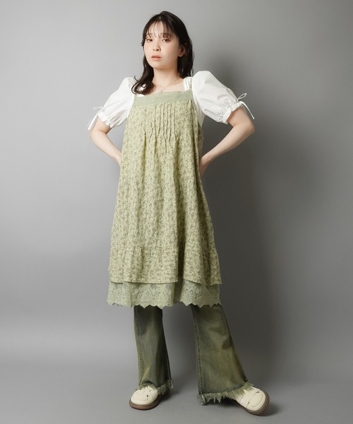 SPINNS（スピンズ）の「【2WAY】半袖ブラウス/パフスリーブ/シャーリングリボン（シャツ/ブラウス・レディース・オフホワイト・ONESIZE）」の2枚目の写真